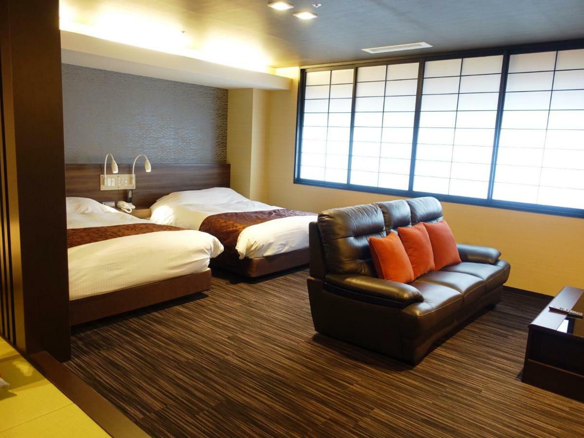 Hotel Apple Land Hirakawa Exteriör bild
